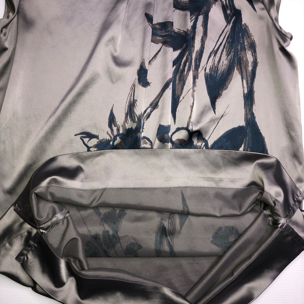 LC Lauren Conrad Silver Satin Floral Shift Small Dress - Picture 11 of 11